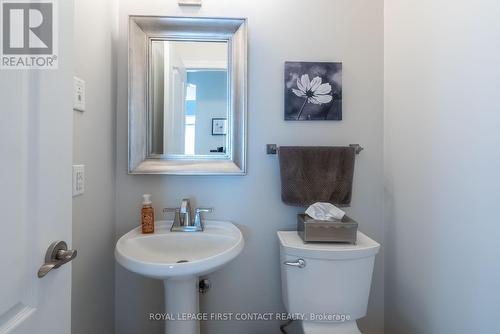 29 Stapleton Place, Barrie (Ardagh), ON - Indoor Photo Showing Bathroom