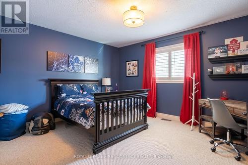 29 Stapleton Place, Barrie (Ardagh), ON - Indoor Photo Showing Bedroom