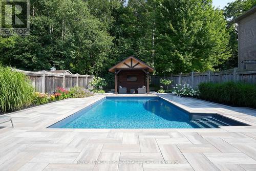 29 Stapleton Place, Barrie (Ardagh), ON - Outdoor With In Ground Pool With Backyard