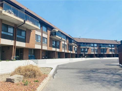 1000 Cedarglen Gate|Unit #520, Mississauga, ON - Outdoor