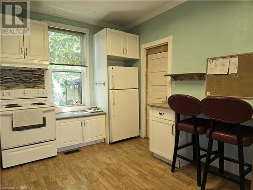 pantry, bath and bedroom off kitchen. Unable to get bedroom pictures - 590 Wyld Street, North Bay, ON - Indoor Photo Showing Kitchen