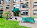 811 - 250 Davis Drive, Newmarket (Central Newmarket), ON  - Outdoor 