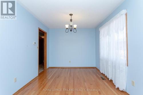 7 Ripley Lane, St. Thomas, ON - Indoor Photo Showing Other Room