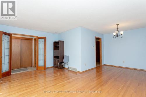 7 Ripley Lane, St. Thomas, ON - Indoor Photo Showing Other Room