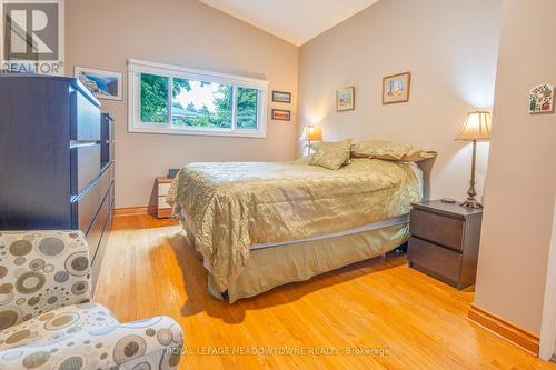 131 Meadowlark Drive, Hamilton (Bruleville), ON - Indoor Photo Showing Bedroom