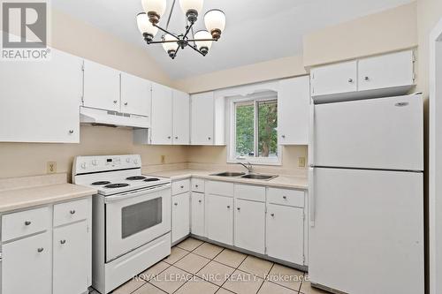 59 Wellington Street, St. Catharines, ON - Indoor Photo Showing Kitchen With Double Sink