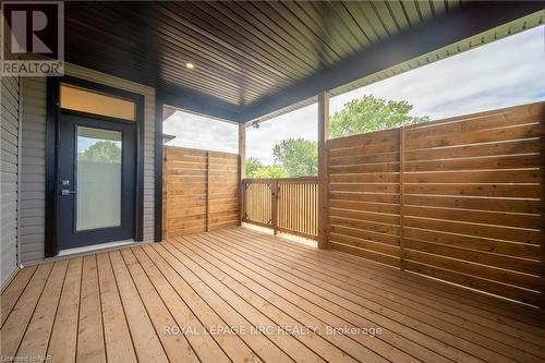 7903 Mulhern Street, Niagara Falls, ON - Outdoor With Deck Patio Veranda With Exterior