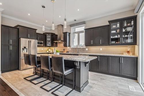 44 Riesling Court, Hamilton, ON - Indoor Photo Showing Kitchen With Upgraded Kitchen