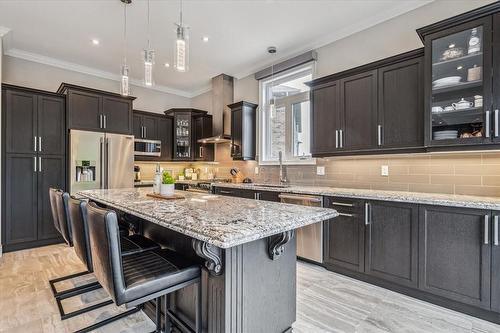 44 Riesling Court, Hamilton, ON - Indoor Photo Showing Kitchen With Upgraded Kitchen