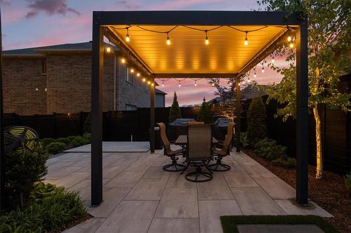 44 Riesling Court, Hamilton, ON - Outdoor With Exterior