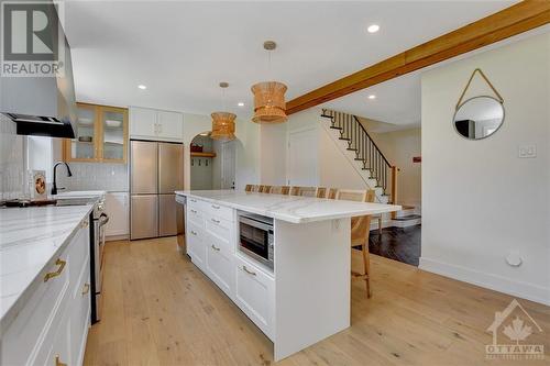 6515 Bunker Road, Ottawa, ON - Indoor Photo Showing Kitchen With Upgraded Kitchen