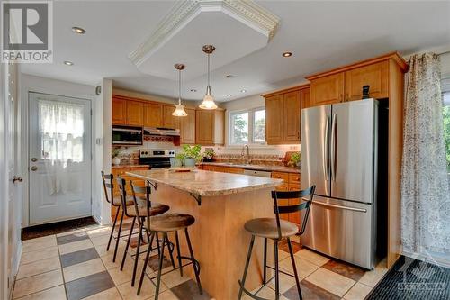 2455 Walkley Road, Ottawa, ON - Indoor Photo Showing Kitchen