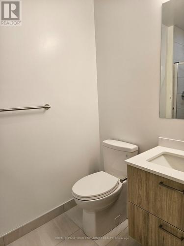 A408 - 1 Promenade Circle, Vaughan (Brownridge), ON - Indoor Photo Showing Bathroom