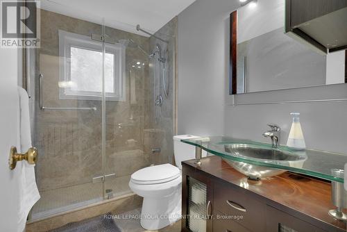 4115 Marigold Crescent E, Mississauga (Erin Mills), ON - Indoor Photo Showing Bathroom