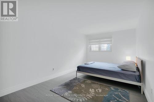 4115 Marigold Crescent E, Mississauga (Erin Mills), ON - Indoor Photo Showing Bedroom