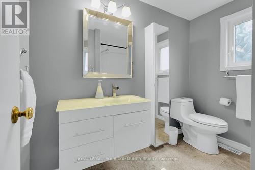 4115 Marigold Crescent E, Mississauga (Erin Mills), ON - Indoor Photo Showing Bathroom