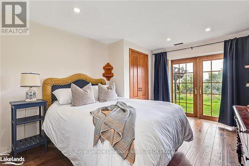 795310 The Blue Mtns - Clearview, Blue Mountains, ON - Indoor Photo Showing Bedroom