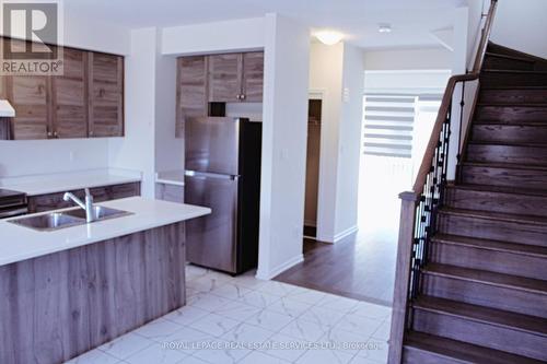 73 Holder Drive, Brantford, ON - Indoor Photo Showing Kitchen With Double Sink