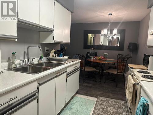 775 Balmer Crescent Unit# 310, Elkford, BC - Indoor Photo Showing Kitchen With Double Sink