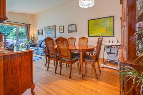 131 Meadowlark Drive, Hamilton, ON - Indoor Photo Showing Dining Room