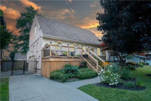 338 Inverness Avenue E, Hamilton, ON - Outdoor With Deck Patio Veranda