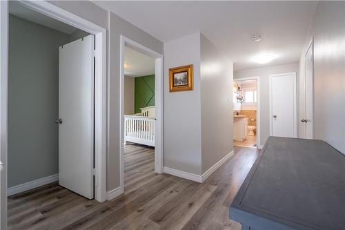 338 Inverness Avenue E, Hamilton, ON - Indoor Photo Showing Other Room