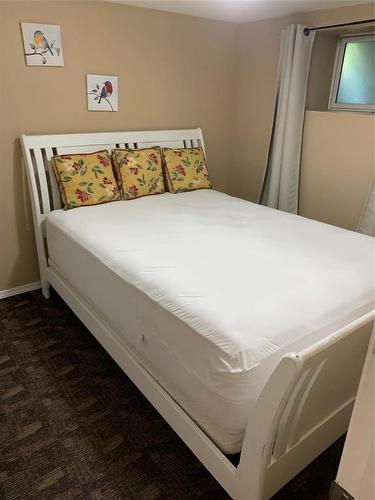 407 18Th Street, Brandon, MB - Indoor Photo Showing Bedroom