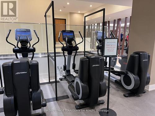 316 - 111 St Clair Avenue W, Toronto (Yonge-St. Clair), ON - Indoor Photo Showing Gym Room