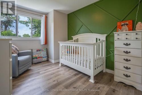 338 Inverness Avenue E, Hamilton (Inch Park), ON - Indoor Photo Showing Bedroom