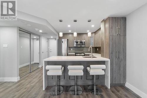 1111 - 725 King Street W, Toronto, ON - Indoor