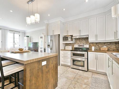 Kitchen - 250 Ch. Du Lac-Des-Sables, Sainte-Agathe-Des-Monts, QC - Indoor Photo Showing Kitchen With Upgraded Kitchen