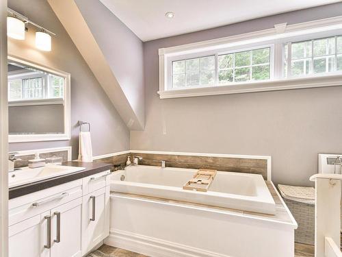 Bathroom - 250 Ch. Du Lac-Des-Sables, Sainte-Agathe-Des-Monts, QC - Indoor Photo Showing Bathroom