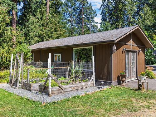 616 Martindale Rd, Parksville, BC 