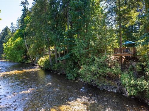 616 Martindale Rd, Parksville, BC 