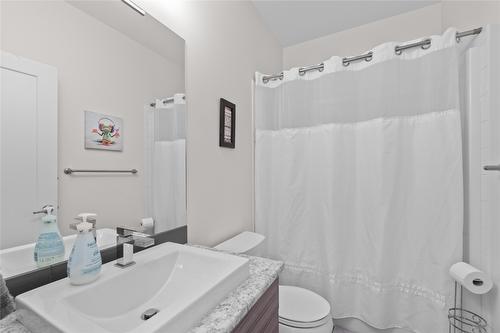 932 Mt Ida Drive, Vernon, BC - Indoor Photo Showing Bathroom