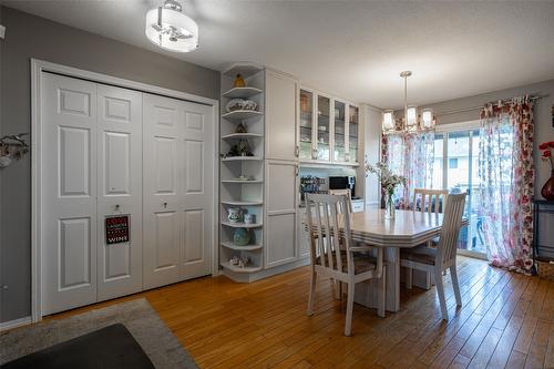 2322 Maundrell Avenue, Armstrong, BC - Indoor Photo Showing Dining Room