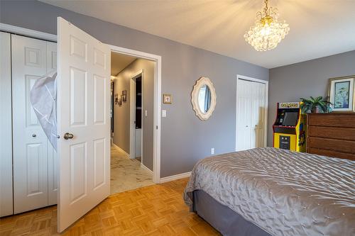 2322 Maundrell Avenue, Armstrong, BC - Indoor Photo Showing Bedroom