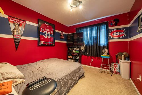 2322 Maundrell Avenue, Armstrong, BC - Indoor Photo Showing Bedroom