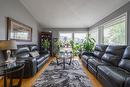 2322 Maundrell Avenue, Armstrong, BC  - Indoor Photo Showing Living Room 