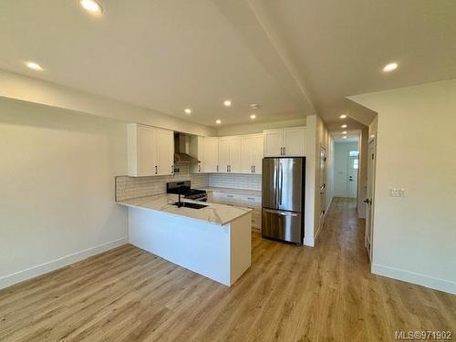 1952 Caldwell Rd, Sooke, BC - Indoor Photo Showing Kitchen