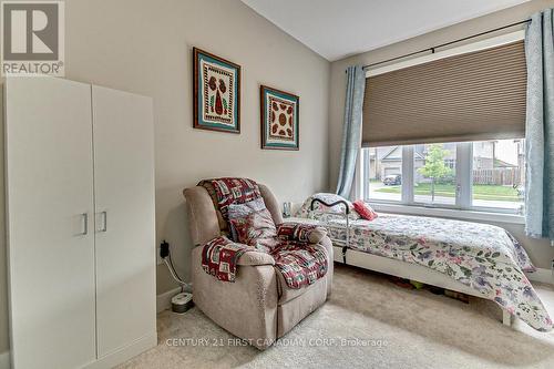 1327 Whetherfield Street, London, ON - Indoor Photo Showing Bedroom