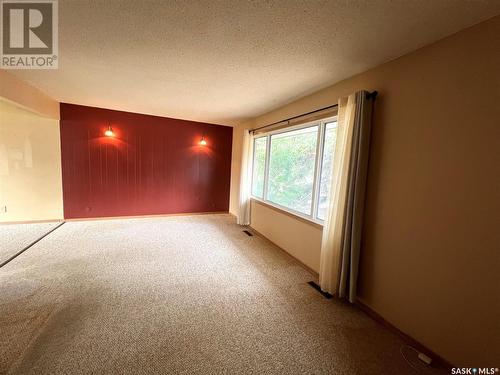 1102 Jubilee Drive, Swift Current, SK - Indoor Photo Showing Other Room