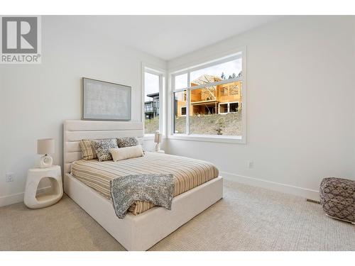 923 Melrose Street, Kelowna, BC - Indoor Photo Showing Bedroom