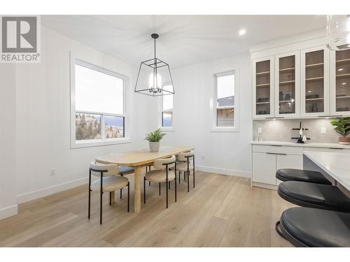 923 Melrose Street, Kelowna, BC - Indoor Photo Showing Dining Room