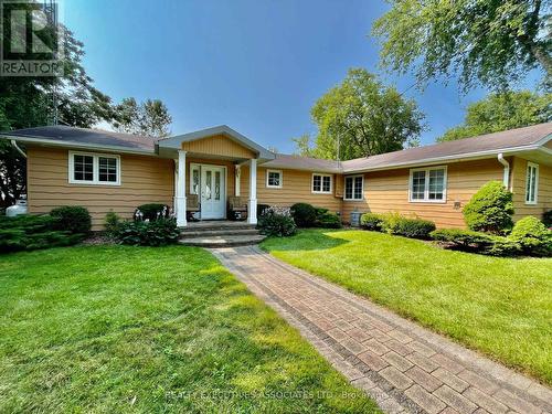 22 Lakeview Boulevard, Kawartha Lakes, ON - Outdoor With Facade