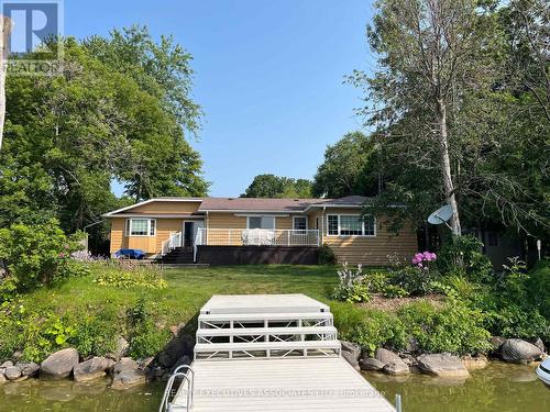 22 Lakeview Boulevard, Kawartha Lakes, ON - Outdoor With Deck Patio Veranda