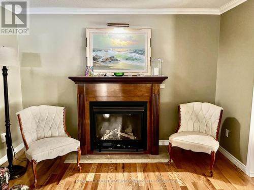 22 Lakeview Boulevard, Kawartha Lakes, ON - Indoor Photo Showing Living Room With Fireplace