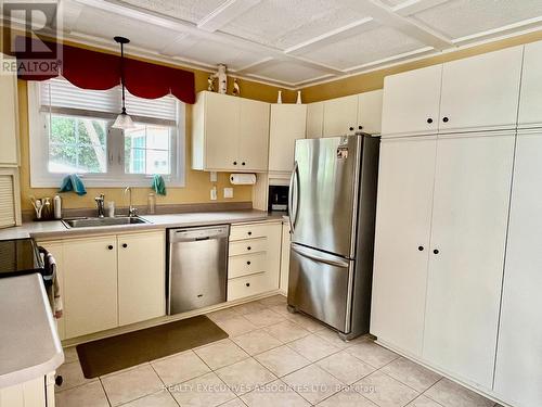 22 Lakeview Boulevard, Kawartha Lakes, ON - Indoor Photo Showing Kitchen With Double Sink