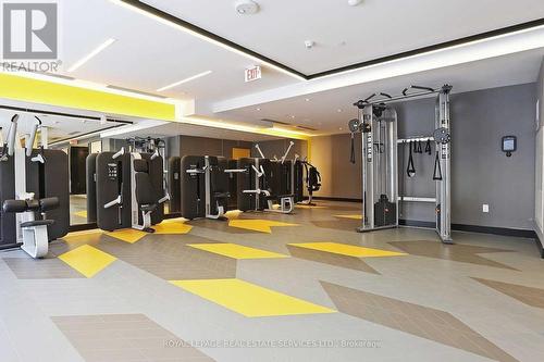 413 - 30 Roehampton Avenue, Toronto (Mount Pleasant West), ON - Indoor Photo Showing Gym Room