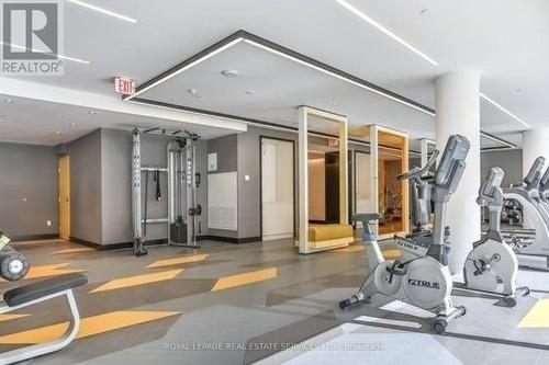 413 - 30 Roehampton Avenue, Toronto (Mount Pleasant West), ON - Indoor Photo Showing Gym Room